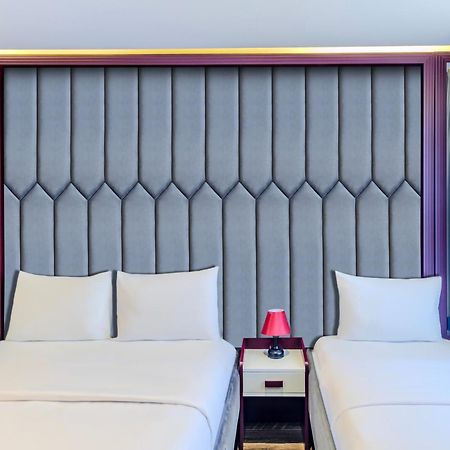 Heaven Premium Hotel Restaurant & Airport Shuttle Arnavutkoy Bagian luar foto
