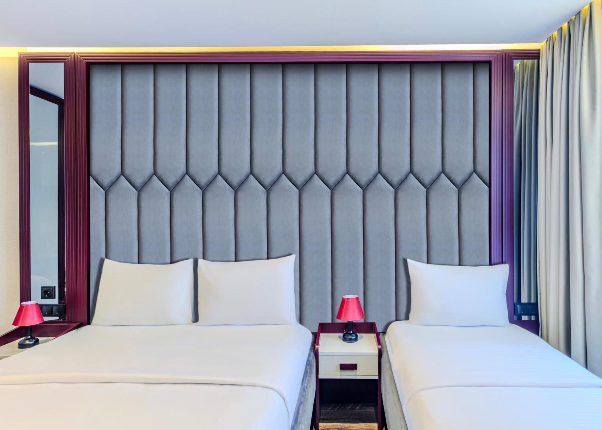 Heaven Premium Hotel Restaurant & Airport Shuttle Arnavutkoy Bagian luar foto