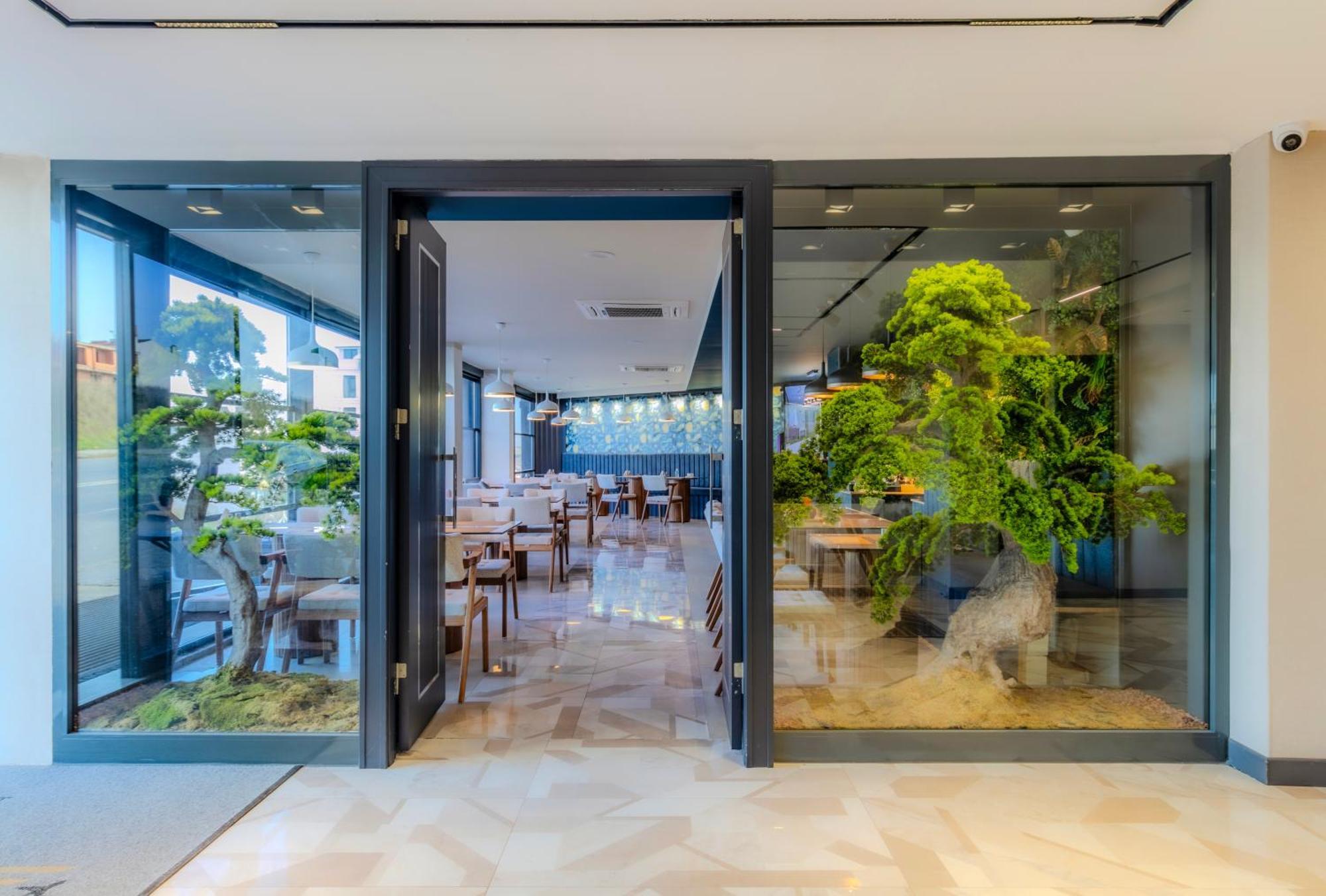 Heaven Premium Hotel Restaurant & Airport Shuttle Arnavutkoy Bagian luar foto