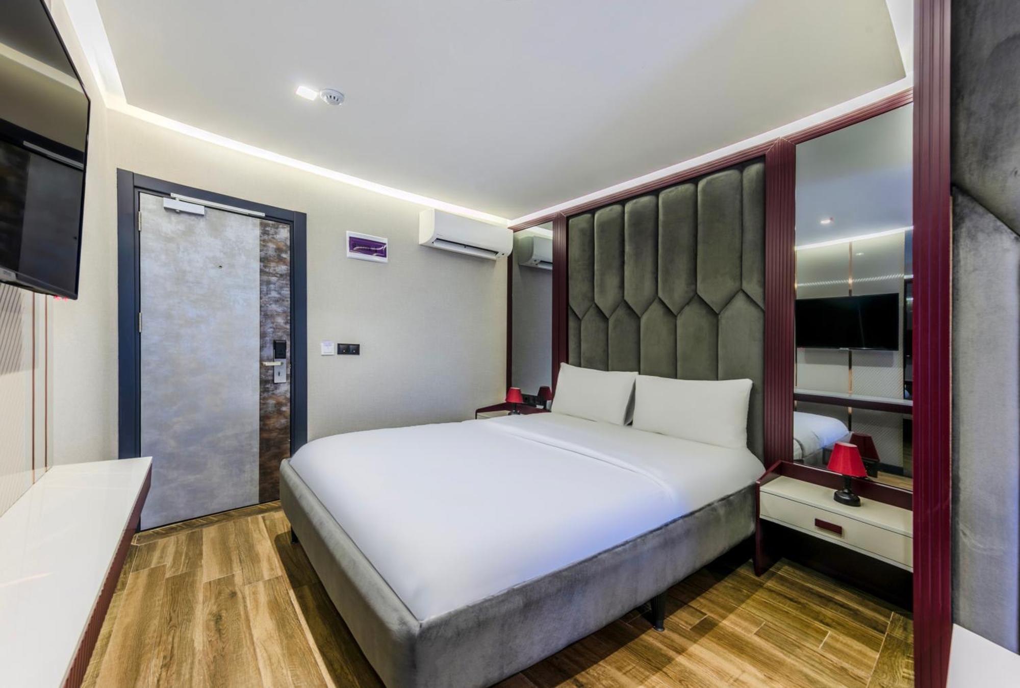 Heaven Premium Hotel Restaurant & Airport Shuttle Arnavutkoy Bagian luar foto
